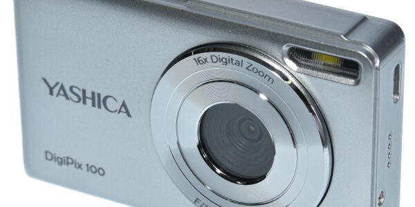 _YASHICA – DIGIPIX100 SILVER – 001