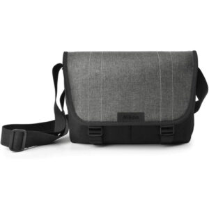 NIKON - MESSENGER - 001